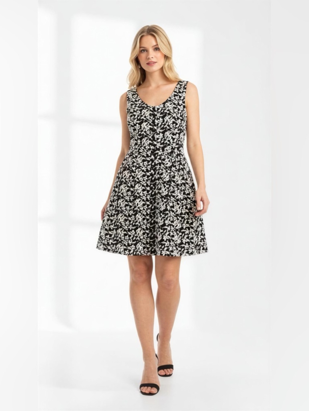 Betsey Johnson Fit & Flare Embroidered Black and Cream Floral Midi Dress Size 8